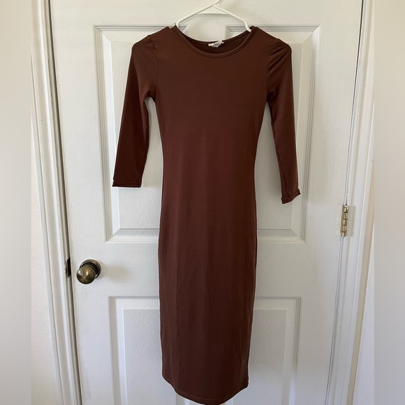 Yelete Dresses & Skirts - Yelete Long Sleeve Brown Dress